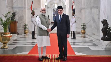 Indian PM Narendra Modi meets with Malaysian PM Anwar Ibrahim in New Delhi, August 20, 2024.