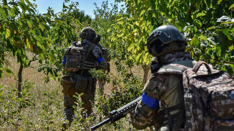 FILE PHOTO. Ukrainian servicemen.