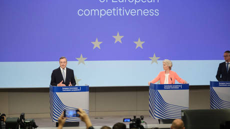 Former European Central Bank President Mario Draghi  and the President of the European Commission Ursula von der Leyen