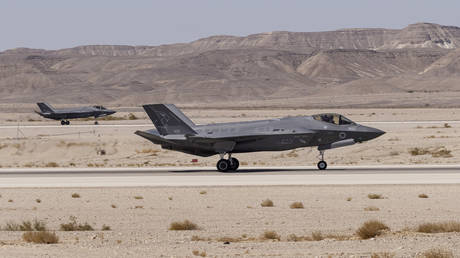 FILE PHOTO: An Israeli F-35 lands at Ovda airbase near Eilat, southern Israel