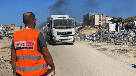 UN World Food Program humanitarian aid trucks arrive in Gaza via the Erez border crossing, September 26, 2024.