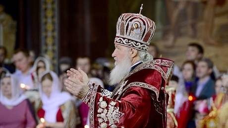 Patriarch Kirill of Russia leads the Easter service in Christ the Savior Cathedral in Moscow /Sefa Karacan