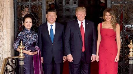 President Donald Trump and First Lady Melania Trump pose for a photo with Chinese President Xi Jingping and his wife, Mrs. Peng Liyuan, US, April 2017