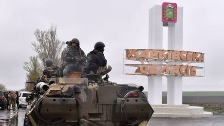 FILE PHOTO. Russian troops on border of Kherson Region