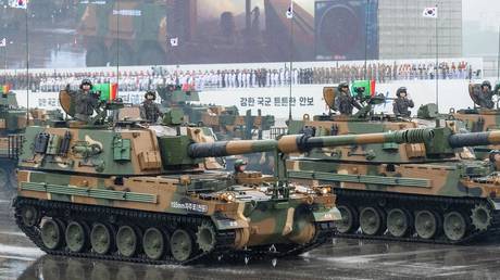 FILE PHOTO: South Korea’s K-9 Thunder 155 mm self-propelled howitzer during a parade.