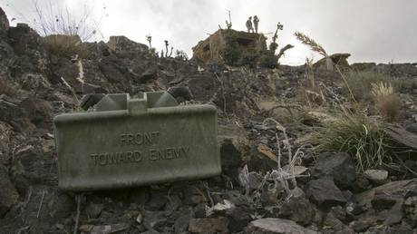 FILE PHOTO: An American M18A1 Claymore Antipersonnel Mine