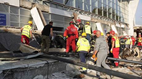 Emergency workers dig people out of the rubble at the Novi Sad train station in Serbia, November 1, 2024.