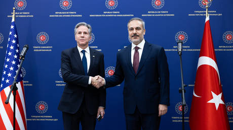 US Secretary of State Antony Blinken (L) meets with the Turkish Foreign Minister Hakan Fidan (r) in Ankara, Türkiye on December 13, 2024.