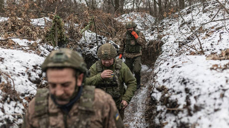 FILE PHOTO: Ukrainian soldiers.