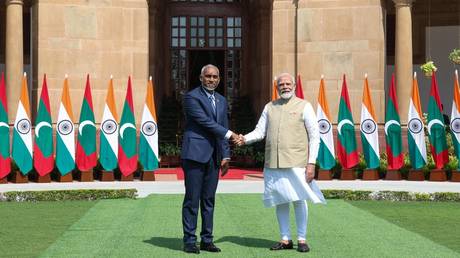 Indian Prime Minister Narendra Modi with Maldives President Mohamed Muizzu in New Delhi on October 7, 2024.