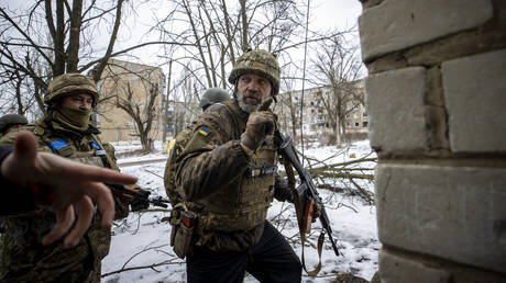 FILE PHOTO: Ukrainian soldiers in Ugledar.