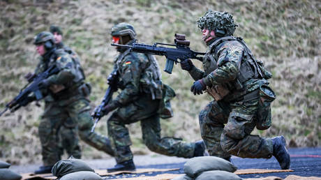 File photo: Bundeswehr troops on live-fire exercises in Weiden, Germany, February 28, 2024.